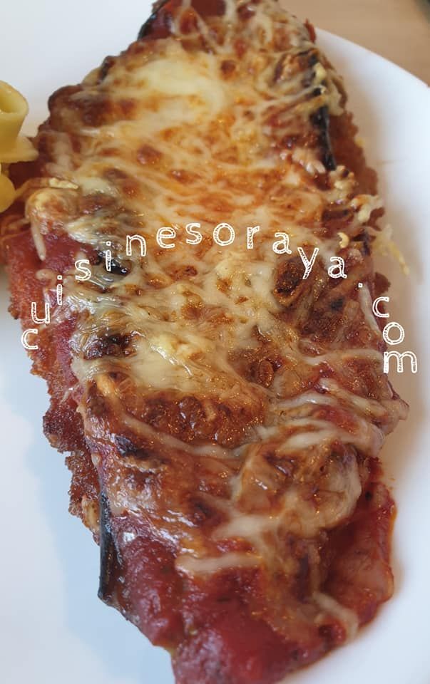 Escalope à la parmigiana à l'aubergine.