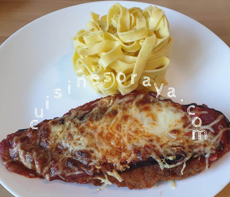Escalope à la parmigiana à l'aubergine.
