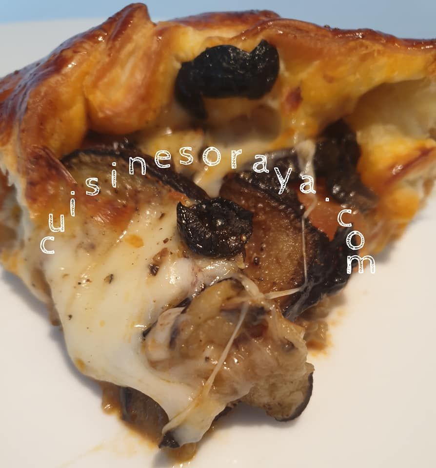 Tarte rustique à la tomate, aubergine et mozzarella