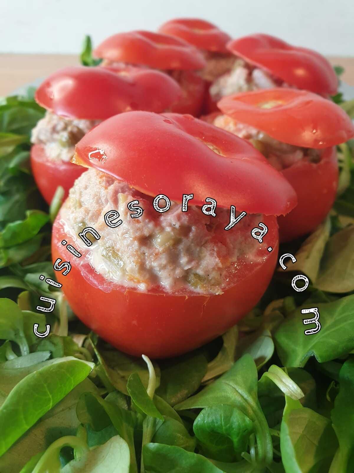 Tomates farcies à la macédoine et au thon