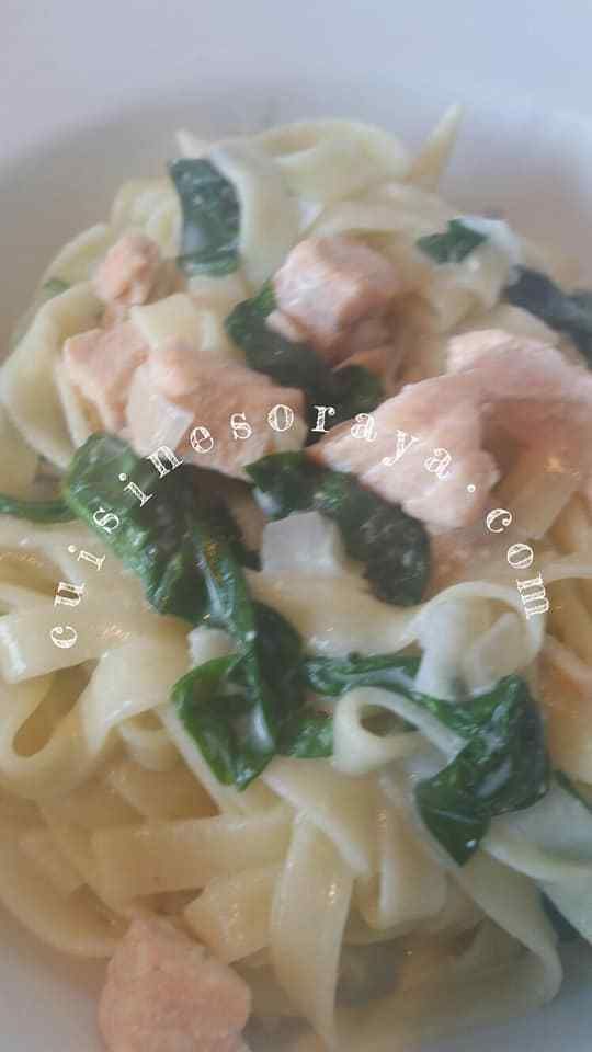 Tagliatelles au saumon et épinards