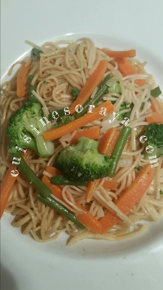 Nouilles sautées aux légumes