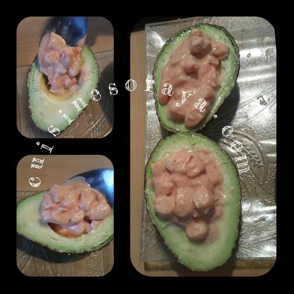 Avocat à l'escalope de poulet et avocat aux crevettes