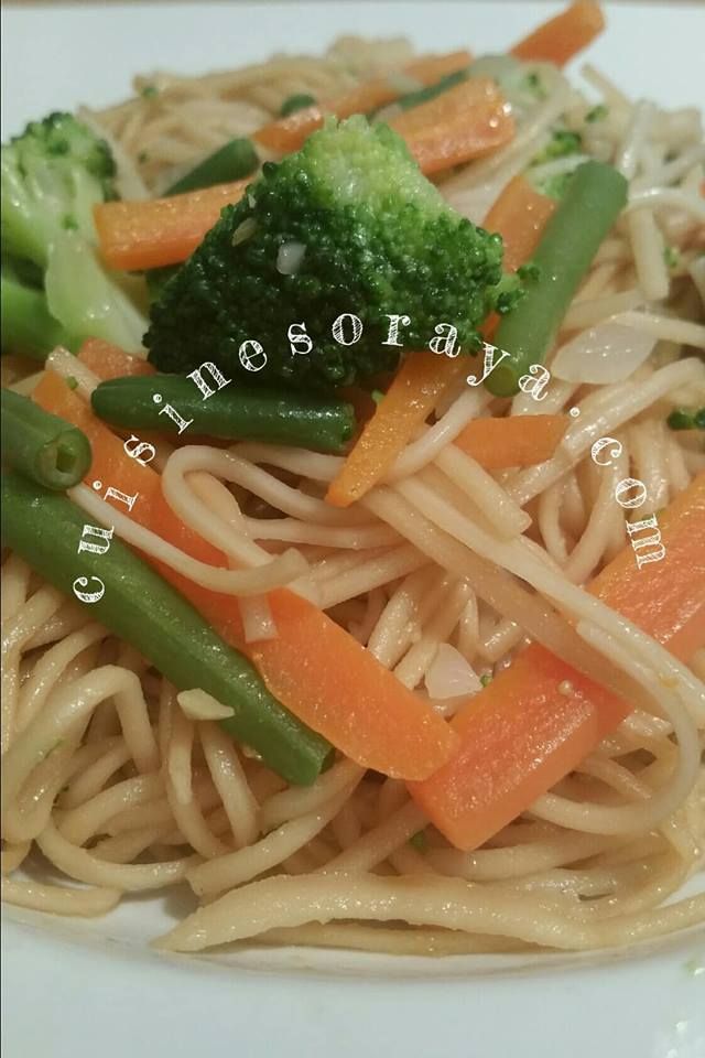 Nouilles sautées aux légumes
