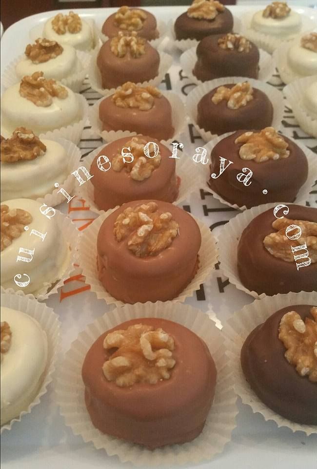 Gâteaux aux noix et chocolat