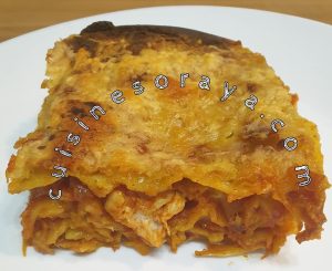 Lasagnes au poulet, poireaux à la béchamel au lait de coco