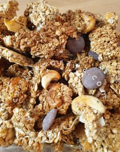 Muesli aux noix de cajou, coco et chocolat