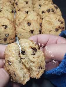 Biscuits à l’huile d’olive, fleur d’oranger et pépites de chocolat