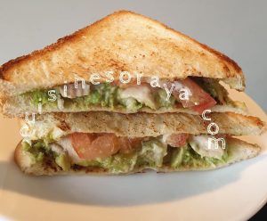 Club sandwich poulet et avocat