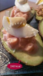 Avocat à l&rsquo;escalope de poulet et avocat aux crevettes