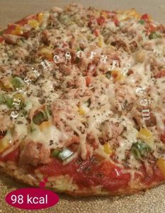 Pizza riz aux légumes et thon