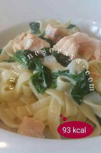 Tagliatelles au saumon et épinards